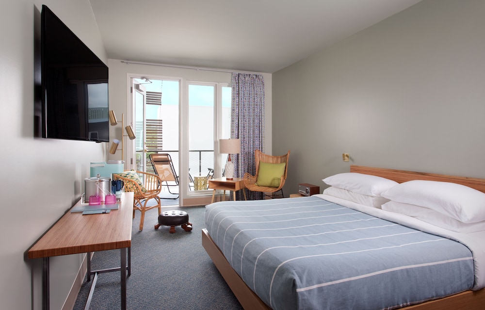 East Austin Hotel - photo 7