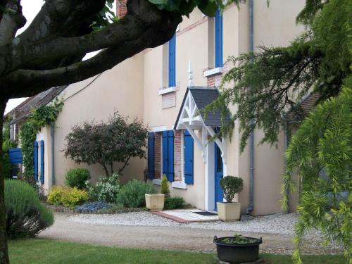 Loire Chateaux Et Vignes — Onzain