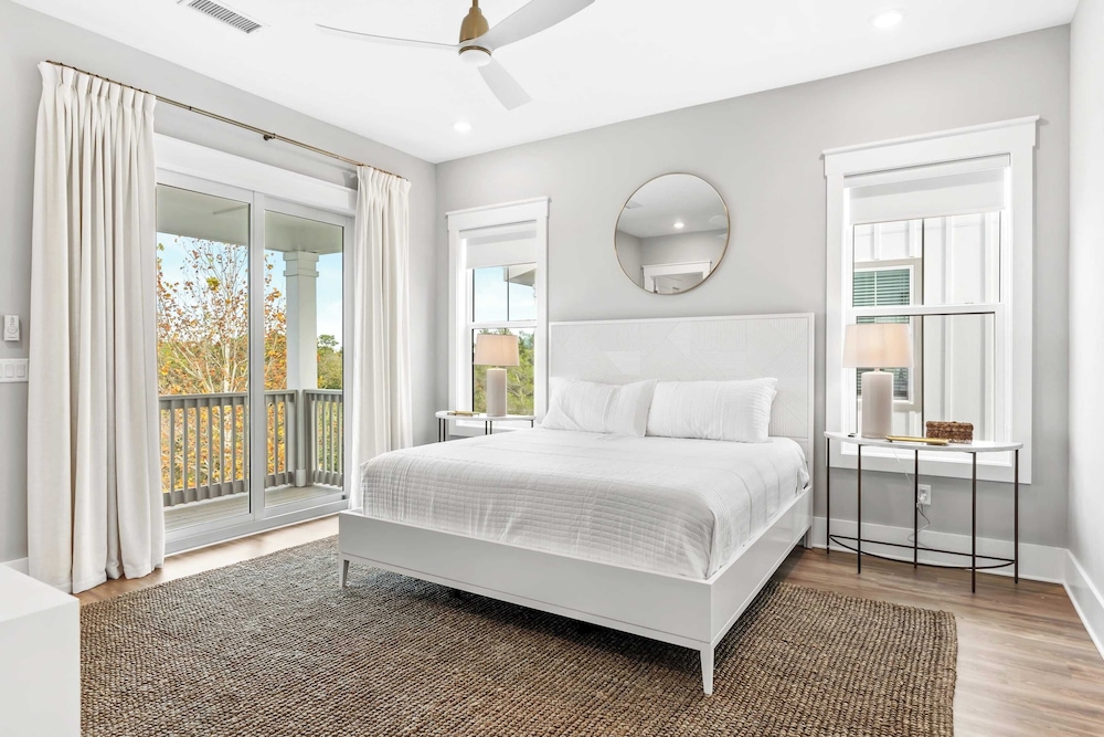 Sea Dweller by Avantstay Rooftop Spa Gulf View Golf Cart Pool - photo 36