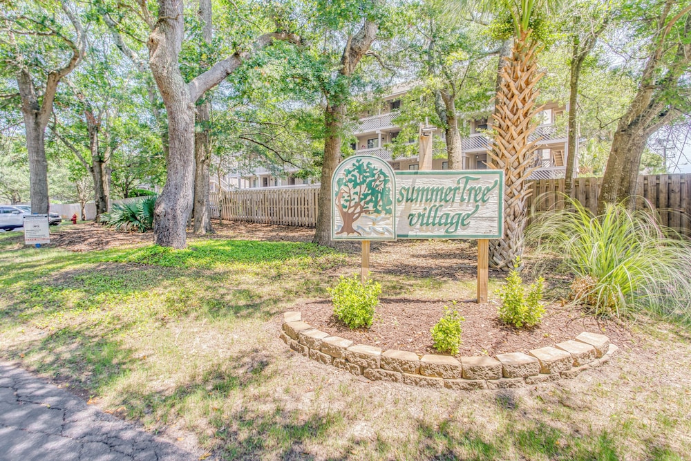 Walk To Myrtle Beach Condo with Resort Perks - photo 35