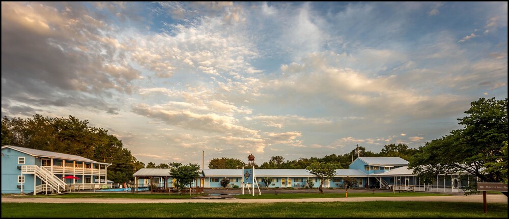 Marina Inn & Event Center - photo 66