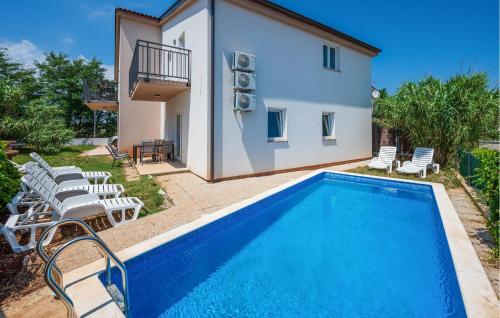 Beautiful Home In Medulin With Wifi — 4-Star Luxury Hotel in Medulin, Croatia