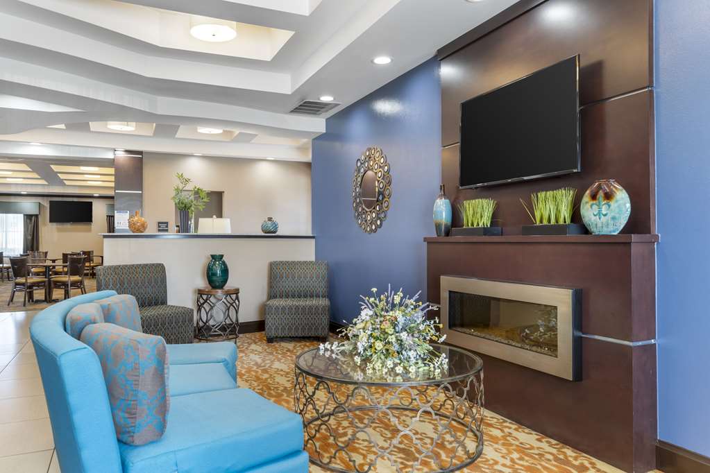 Best Western Plus Longhorn Inn & Suites - photo 11