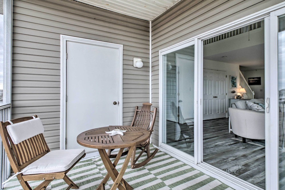 Ocean View Resort Condo w Pool Access & Bay Views - photo 23