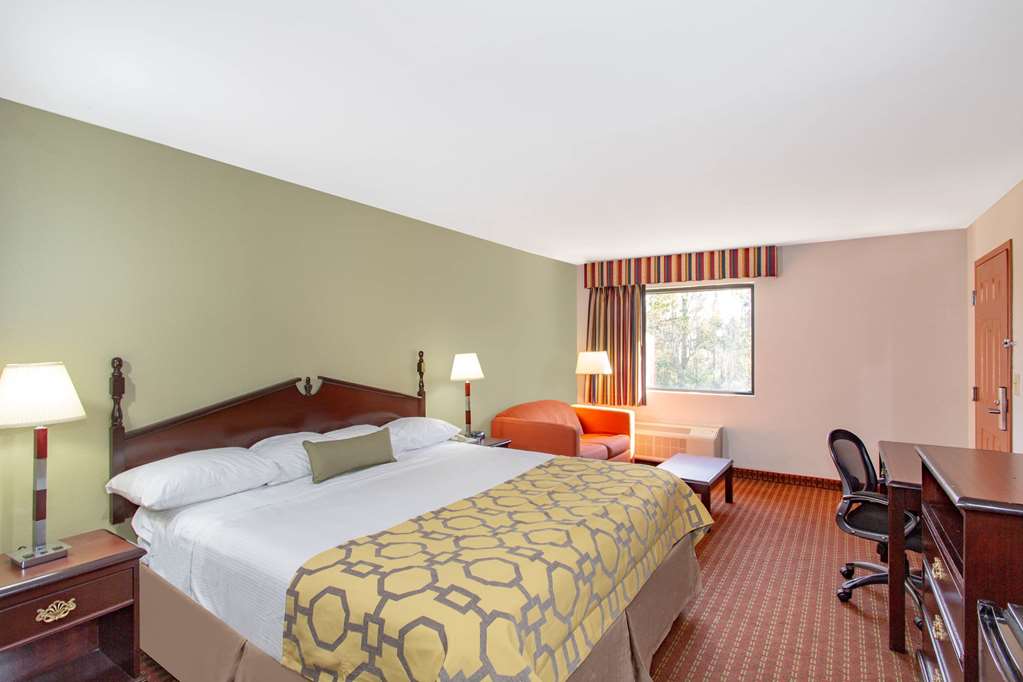 Baymont by Wyndham Midway Tallahassee - photo 29