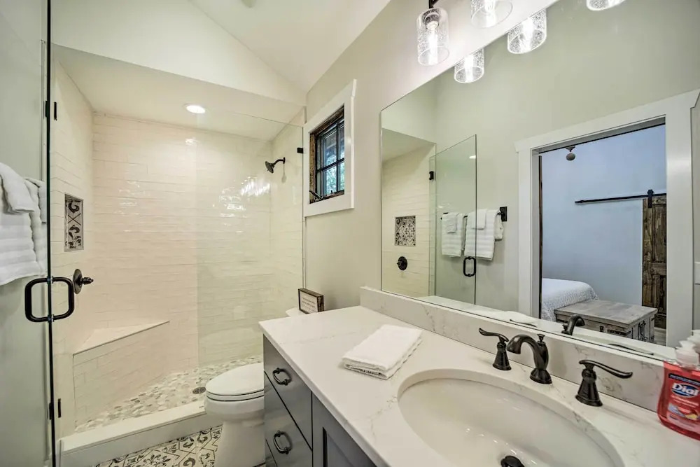7 Mi to Ski Sapphire Valley: Resort style Retreat - photo 9