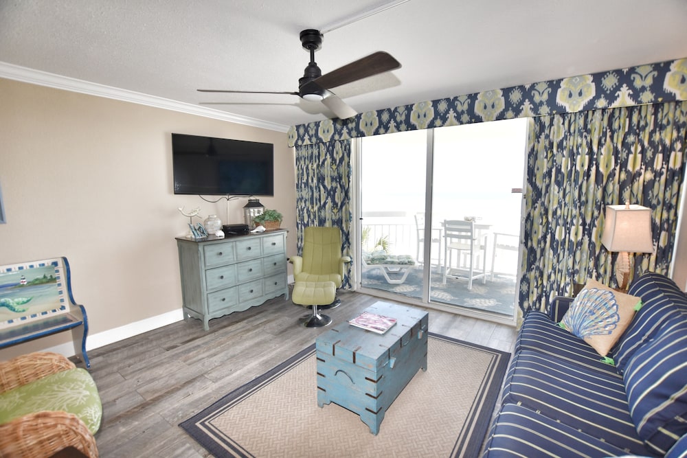 0309 Waters Edge Resort 1 Bedroom Condo by RedAwning - photo 16