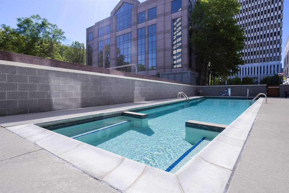 Home2 Suites by Hilton Greenville Downtown - photo 20