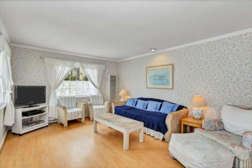 201 Amethyst Avenue - photo 24