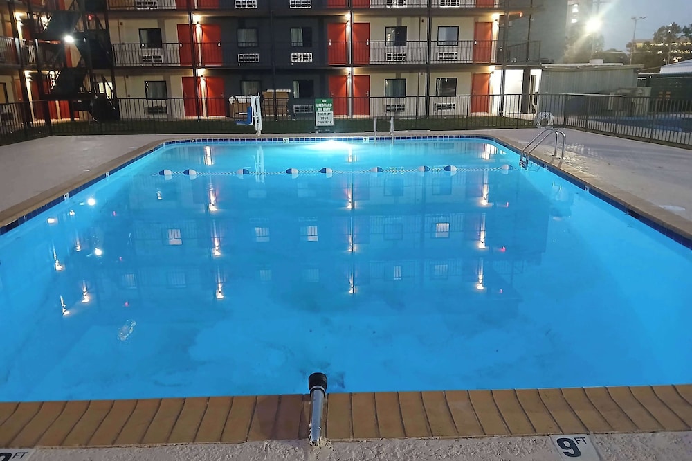 Ramada By Wyndham Kenner New Orleans Airport South - photo 28