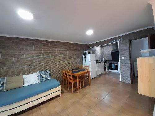 Casa dos Terreiros Oceanfront Villa — 4-Star Luxury Hotel in Velas, Portugal