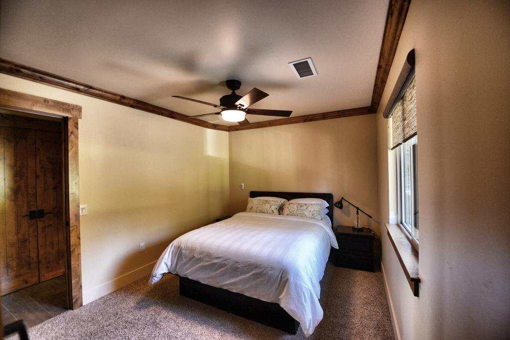 Mountain Shadows Retreat — hotel in Foresthill