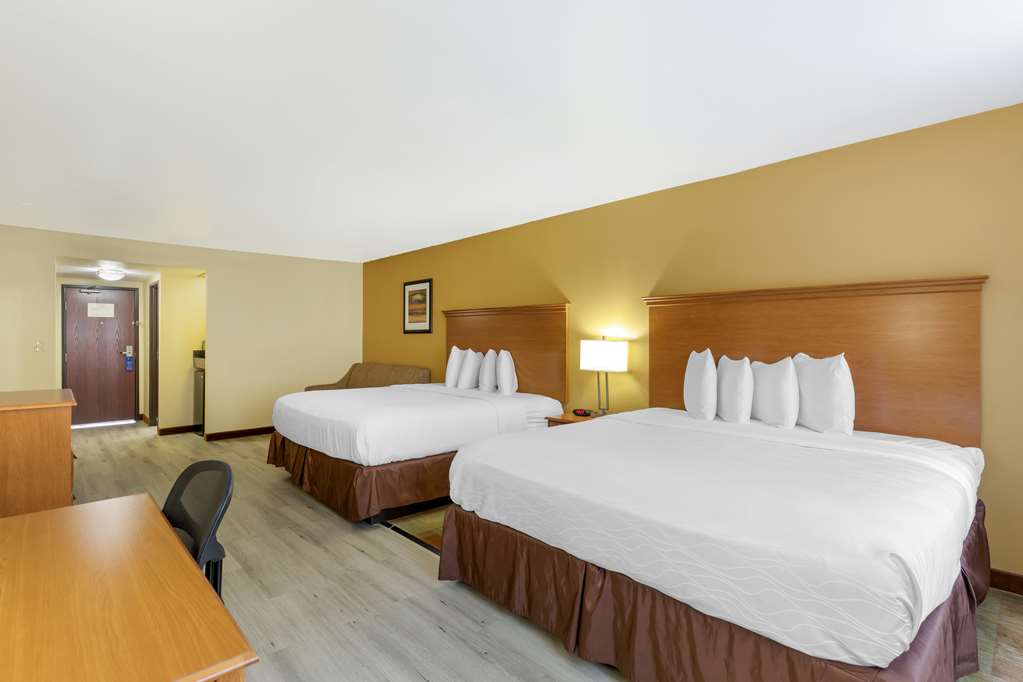 Best Western Kiva Inn - photo 27