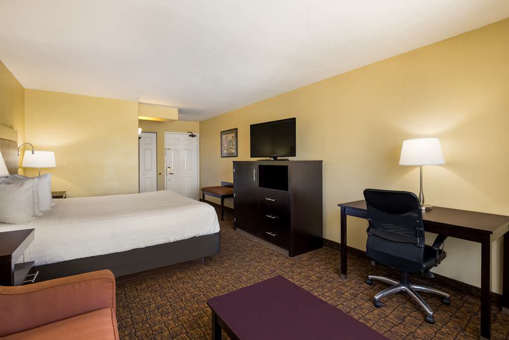 Best Western Escondido Hotel - photo 22