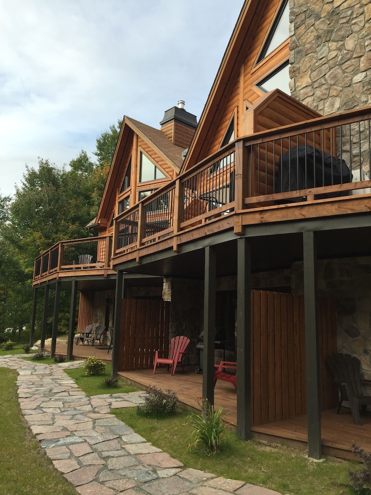 Selenia Lodge — 4-Star Luxury Hotel in Amherst, Canada
