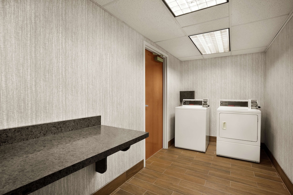 Hampton Inn by Hilton Richmond North Ashland - photo 49