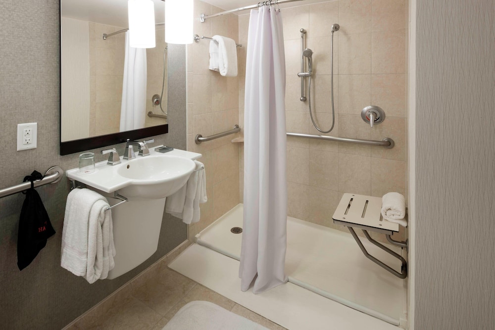 Fairfax Marriott at Fair Oaks - photo 13