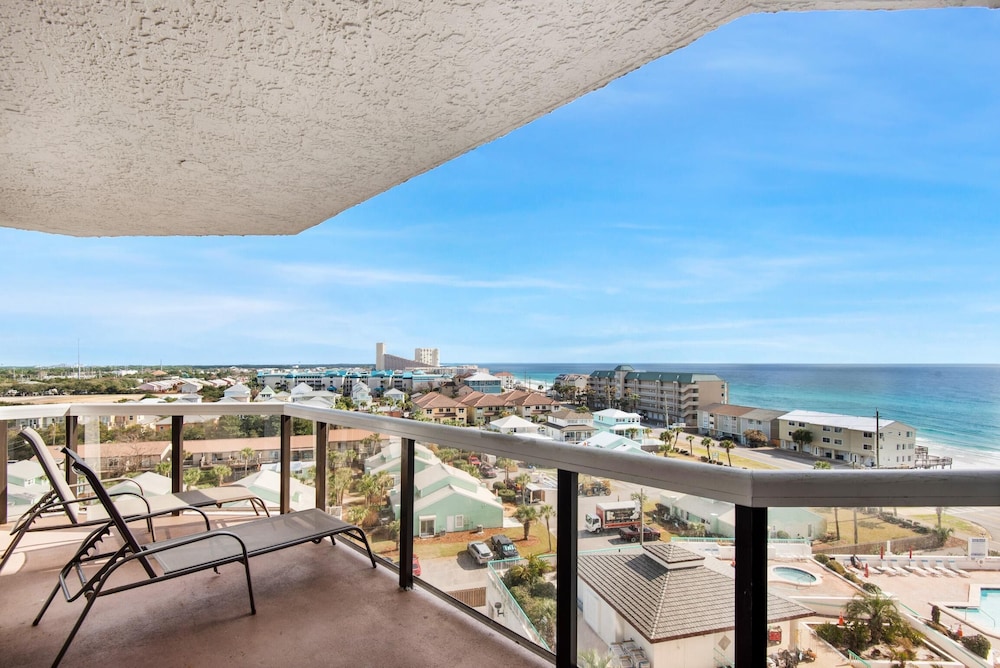 Surfside Resort #707 - photo 32