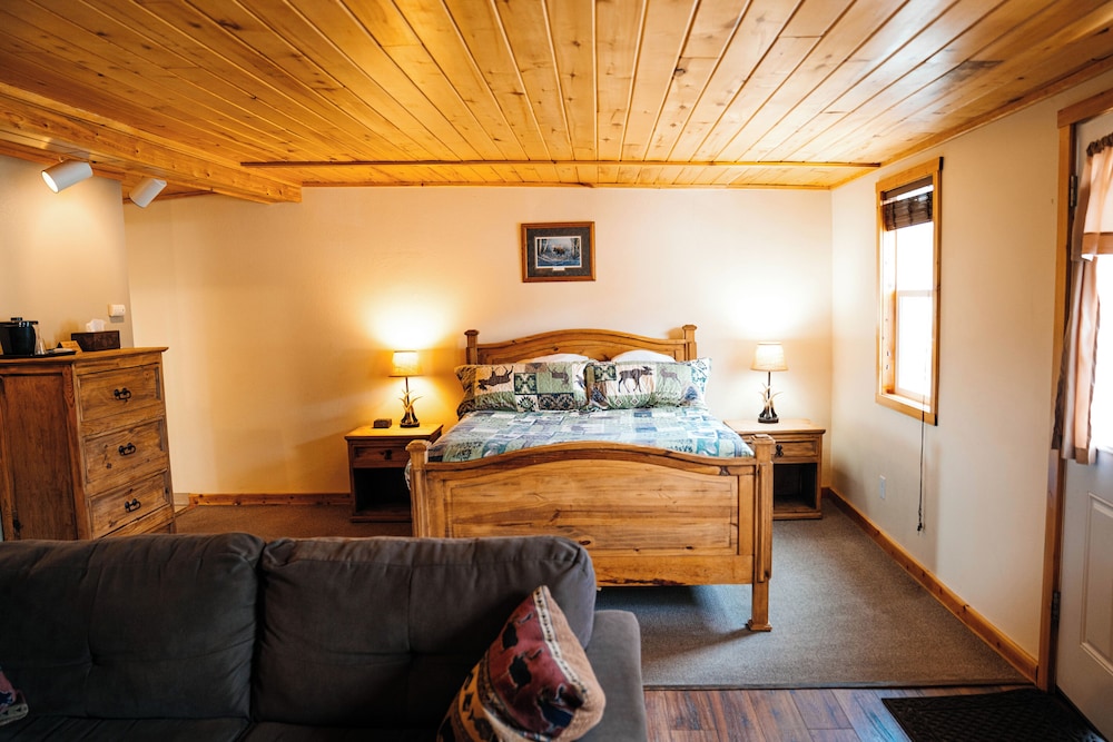 Salida Inn & Monarch Suites - photo 49