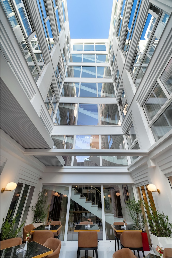 מזון ומשקאות