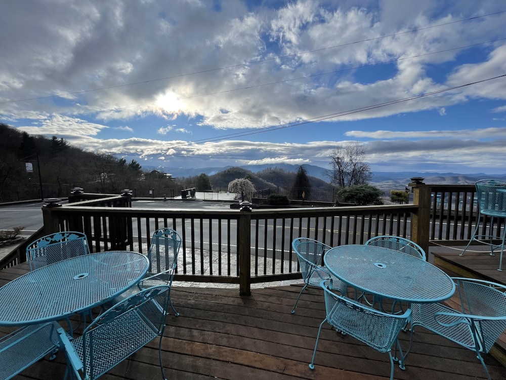 Skyline Village Inn - photo 121