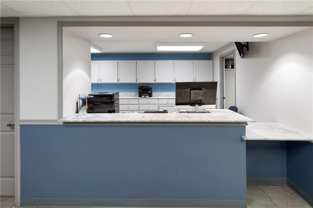 Days Inn by Wyndham Mountain Home - photo 6