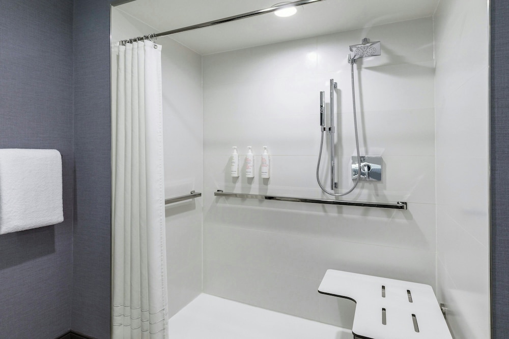 Marriott Denver Airport at Gateway Park - photo 26