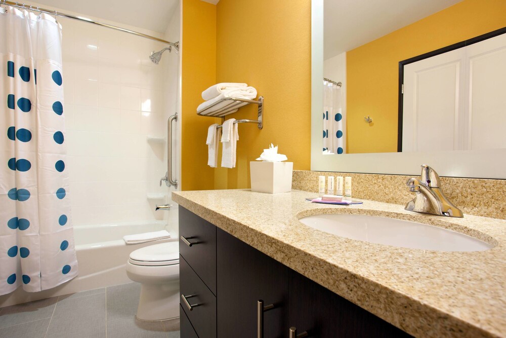 TownePlace Suites by Marriott Carlsbad - photo 4