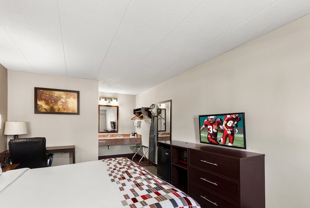 Red Roof Inn Springfield IL - photo 20