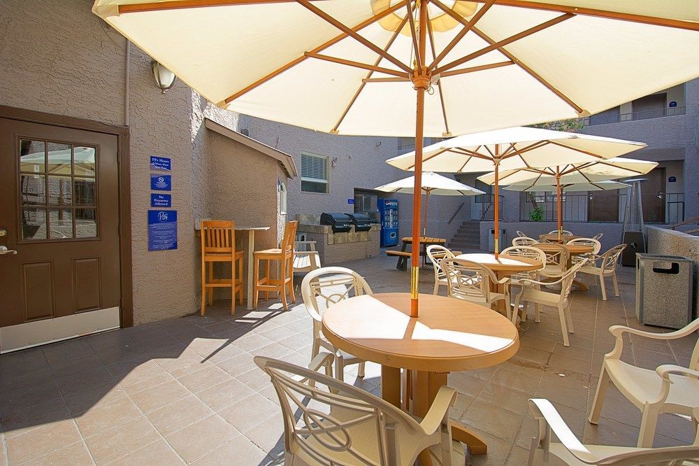 Tempe Phoenix Airport InnSuites at the Mall Hotel - photo 5