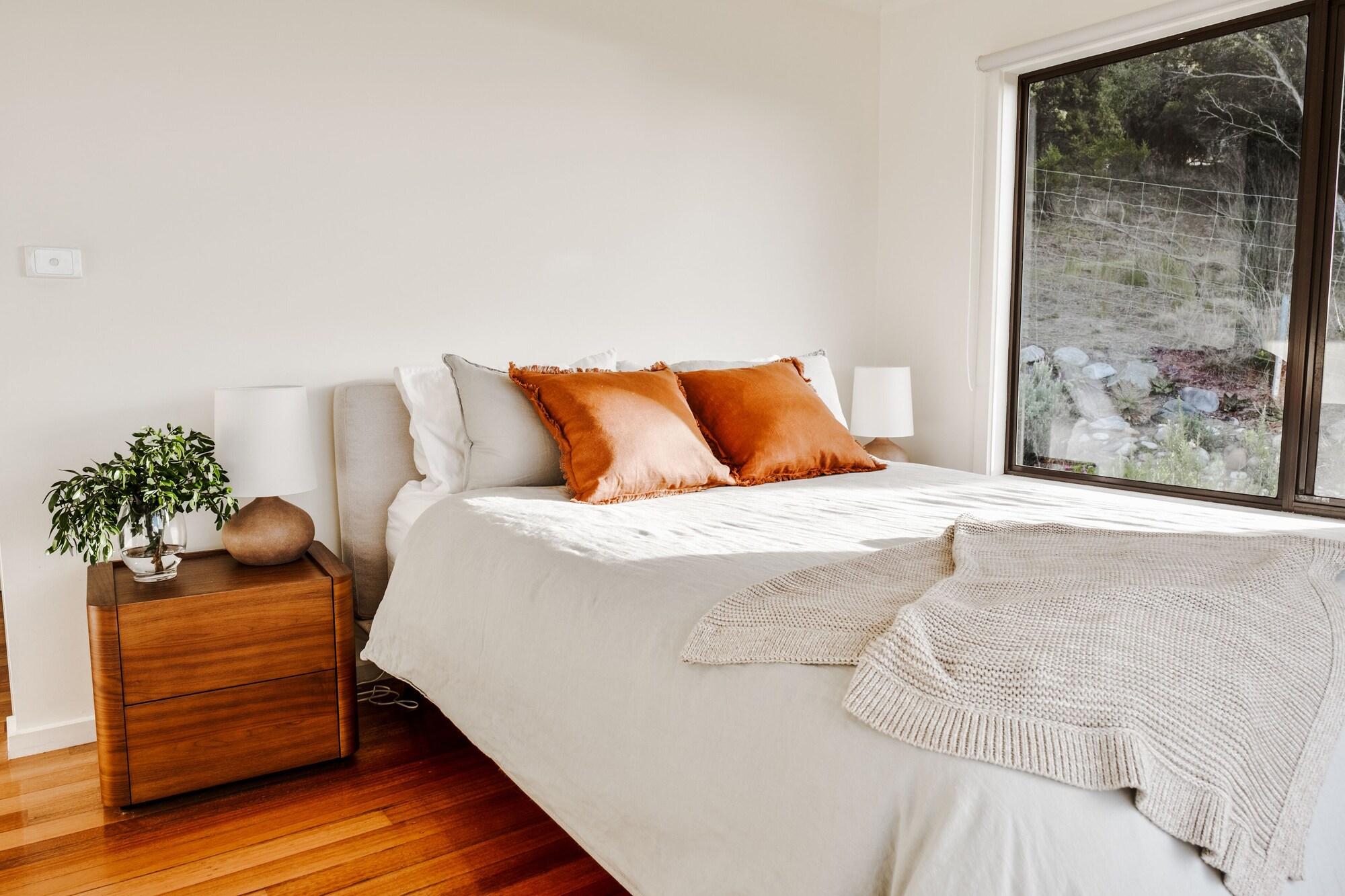 Buttons By The Beach beach house on King Island — 4-Star Luxury Hotel in Currie, Australia