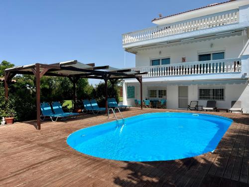 Villa Vave — 4-Star Luxury Hotel in Epanomi, Greece