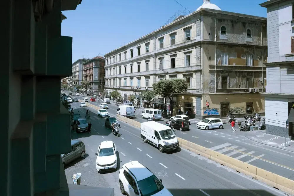 Napoli Factory Guest House — 4-Star Luxury Hotel in Naples, Italy