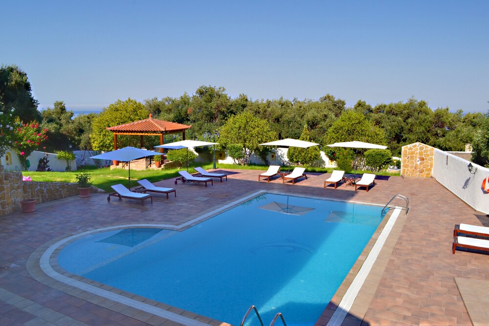 Archontiko Loukis - last minute hotel in Corfu