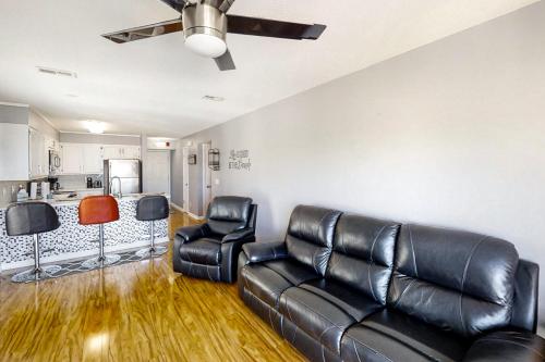 Emerald Pointe Condos Unit 2 B — 4-Star Luxury Hotel in Myrtle Beach, United States