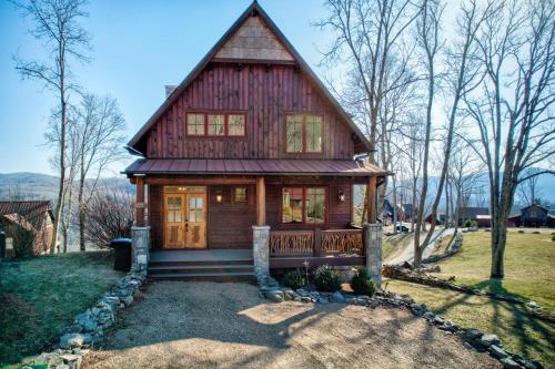 Grin'Inn Bear It at Eagles Nest - featured photo
