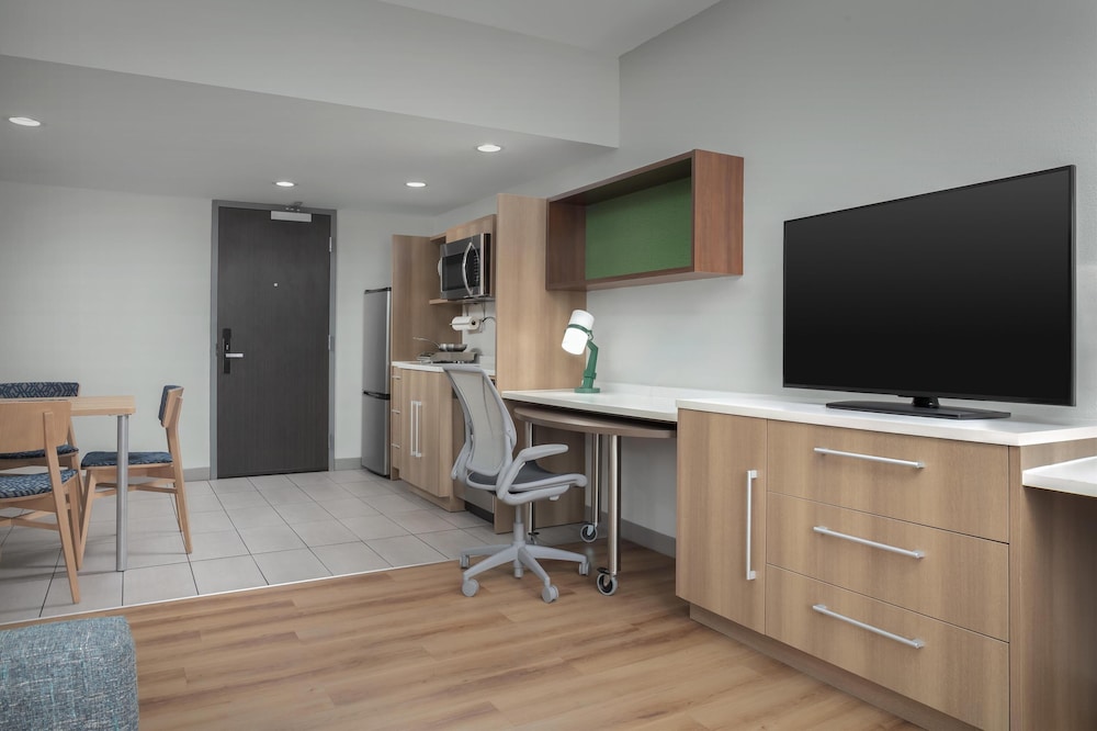 Home2 Suites by Hilton Las Cruces - photo 20