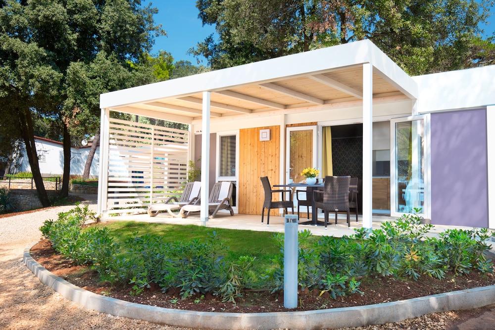 Camping Home Adriamar — 4-Star Luxury Hotel in Novigrad, Croatia