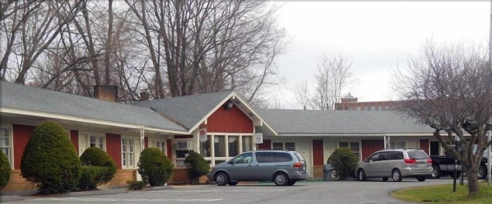 Berkshire Inn - photo 32