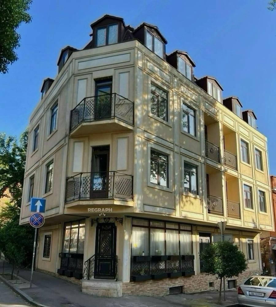 Regraph Hotel - last minute hotel in Tbilisi
