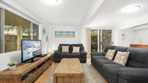 Serene Family Escape With Pool — Woorim