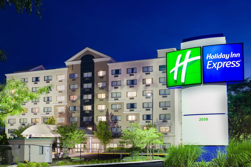 Holiday Inn Express Hauppauge an IHG Hotel - featured photo