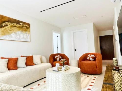 Spacious new 2 bedroom Apt in amazing location B33 — 4-Star Luxury Hotel in Riyadh, Saudi Arabia