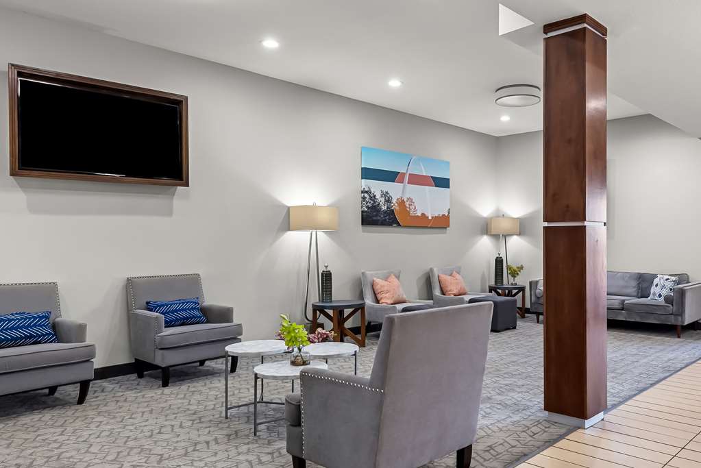 Best Western St. Louis Airport North Hotel & Suites - photo 11