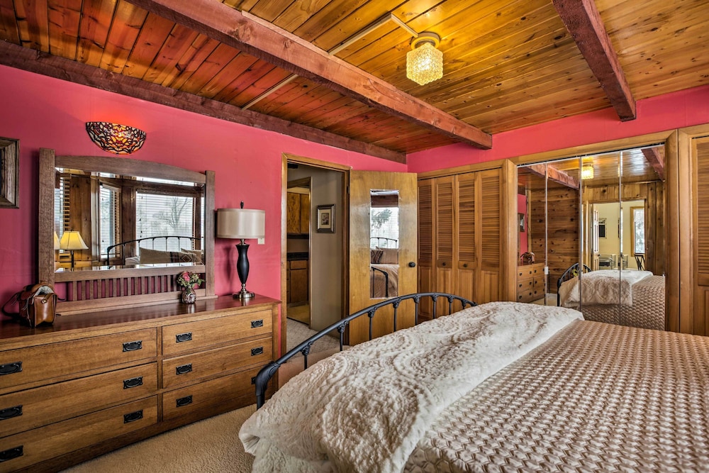 Serene Creekside Sheridan Getaway: Mountain Views - photo 4