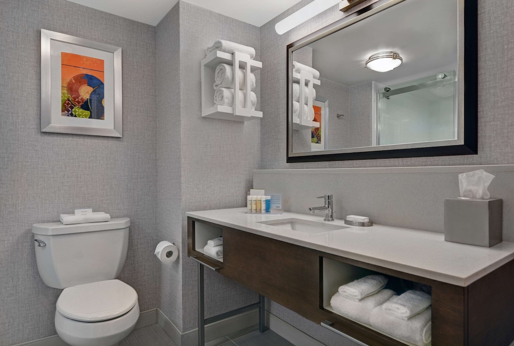 Hampton Inn Gallatin - photo 25