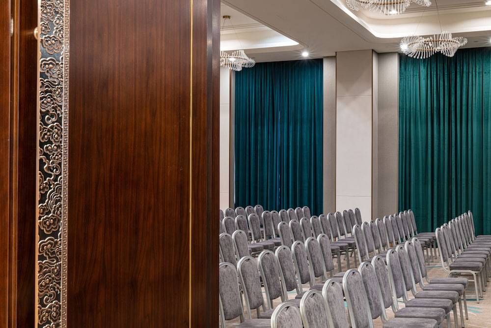 Blossom Hotel Houston Curio Collection by Hilton - photo 99