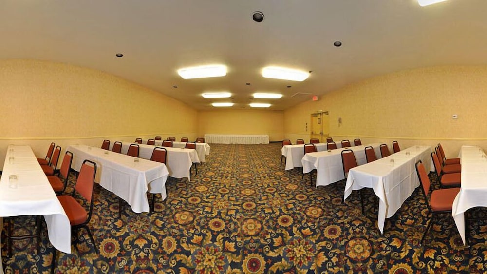 Days Inn by Wyndham Stockton - photo 30