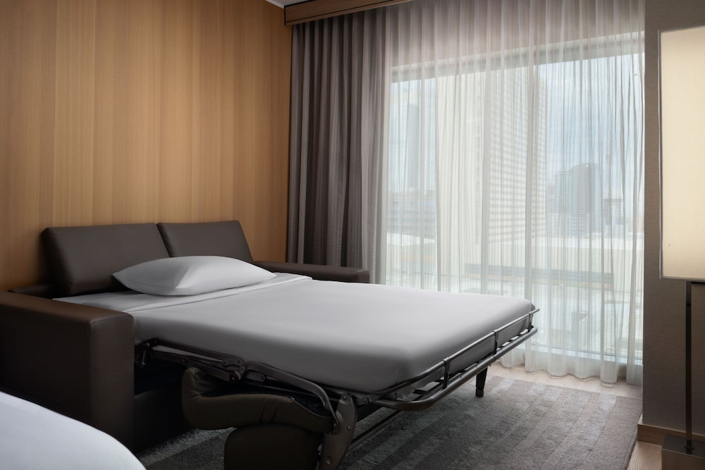 AC Hotel by Marriott Phoenix Downtown - photo 19