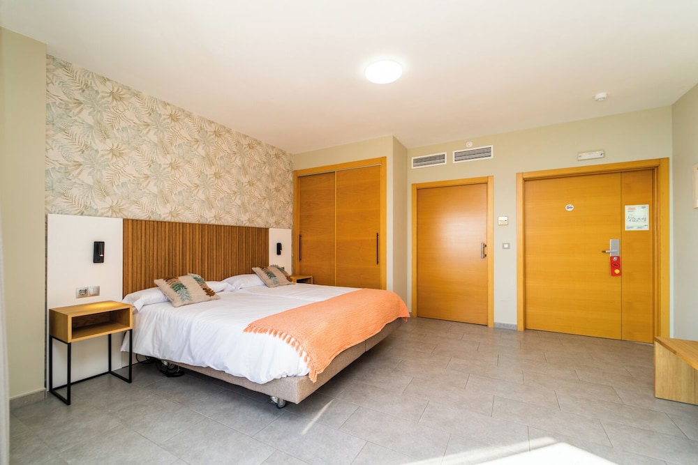 Hotel Vistamar Wellness by DLV in Villajoyosa, Spain